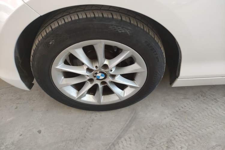 Used BMW 1 Series 2016 118i Urban Design Package Left Front Wheel Hub