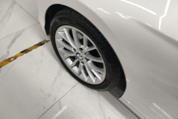 Used BMW 1 Series 2016 120i Leading Model Left Front Wheel Hub