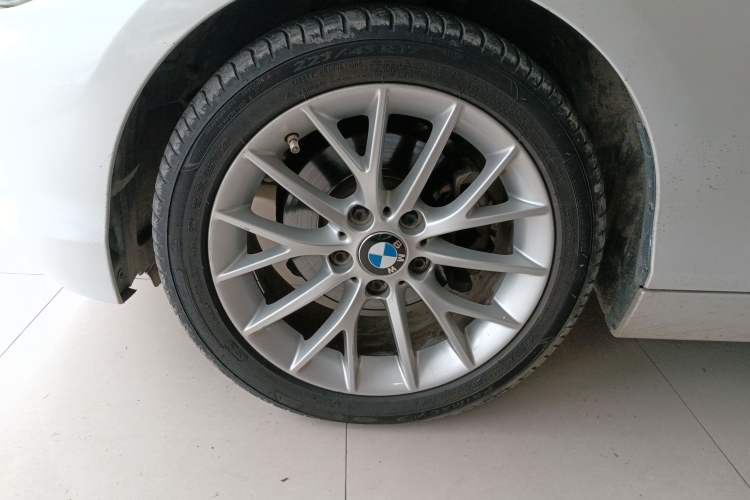 Used BMW 1 Series 2016 120i Leading Model Left Front Wheel Hub