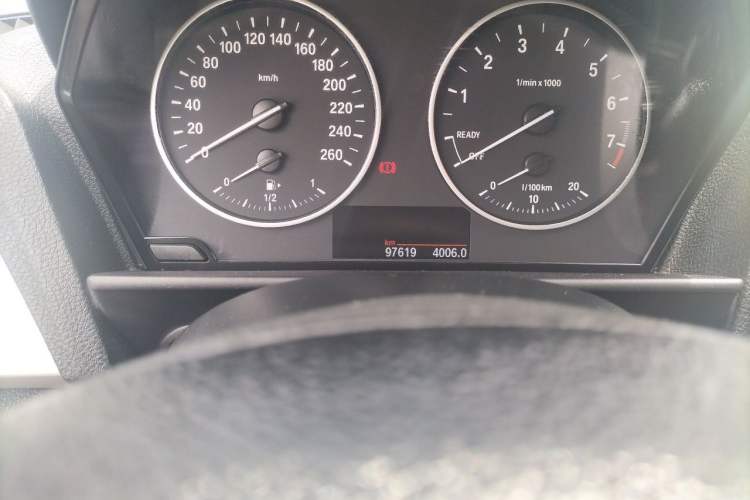 Used BMW 1 Series 2016 118i Leading Model Odometer Close Up