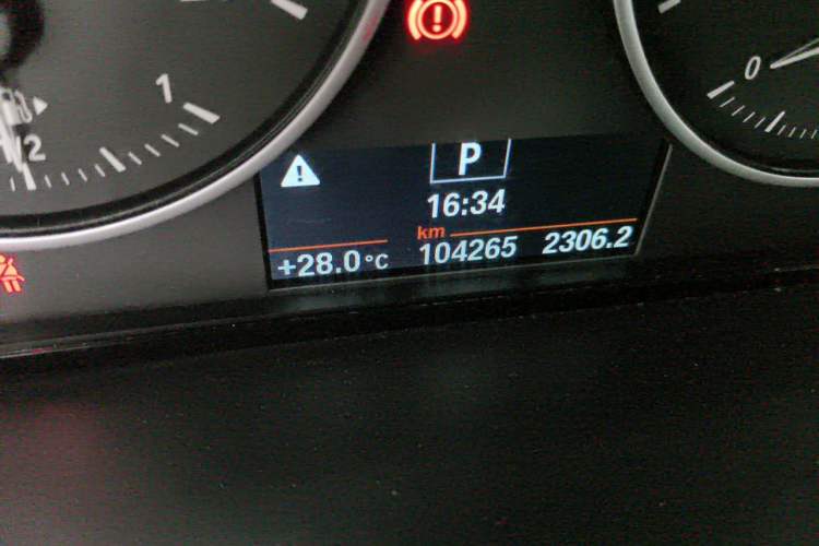 Used BMW 1 Series 2016 118i Leading Model Odometer Close Up