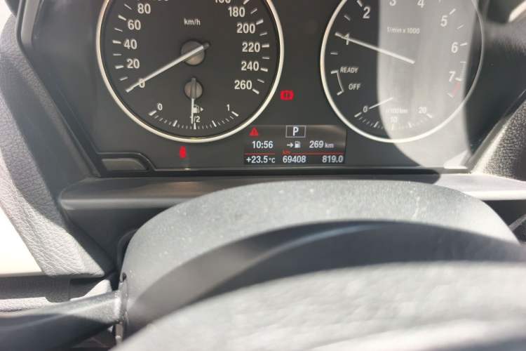 Used BMW 1 Series 2016 120i Leading Model Odometer Close Up