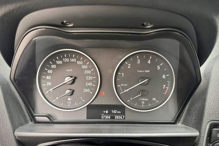 Used BMW 1 Series 2016 120i Leading Model Odometer Close Up