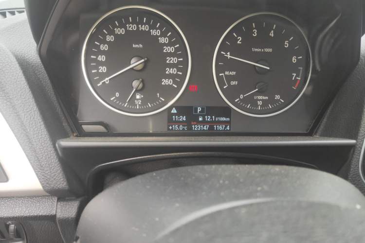 Used BMW 1 Series 2016 118i Leading Model Odometer Close Up