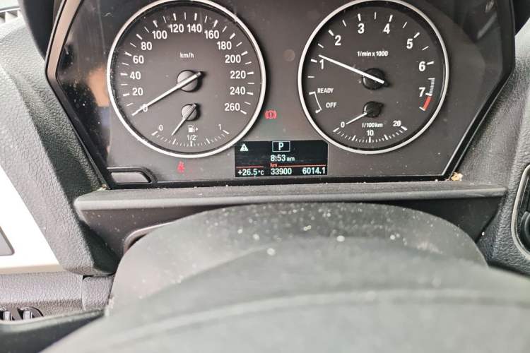 Used BMW 1 Series 2016 118i Leading Model Odometer Close Up