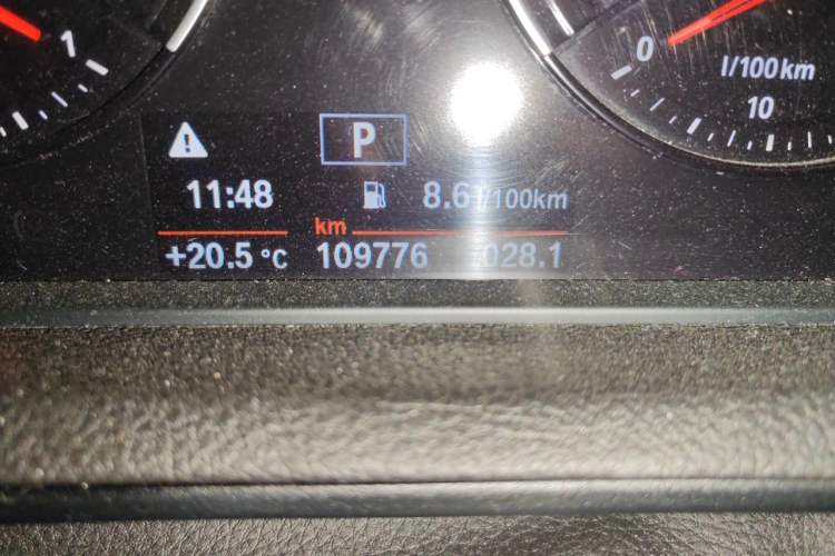 Used BMW 1 Series 2016 118i Leading Model Odometer Close Up