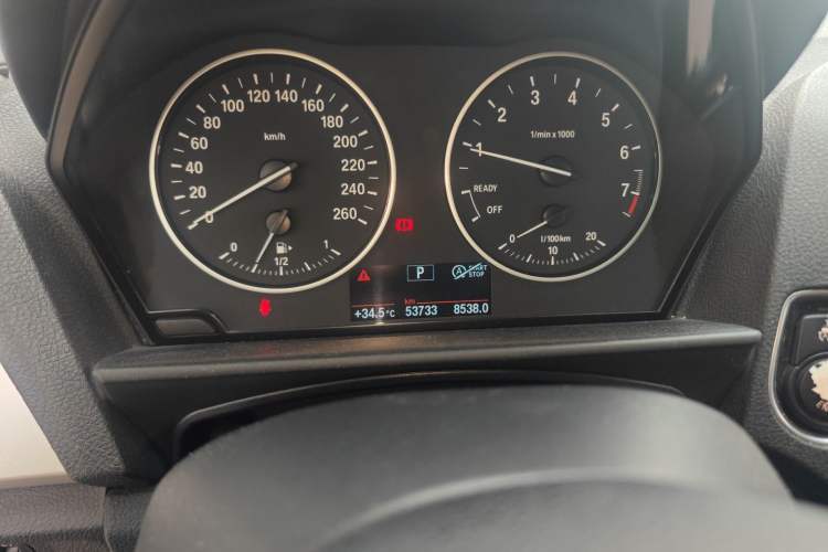 Used BMW 1 Series 2016 118i Leading Model Odometer Close Up