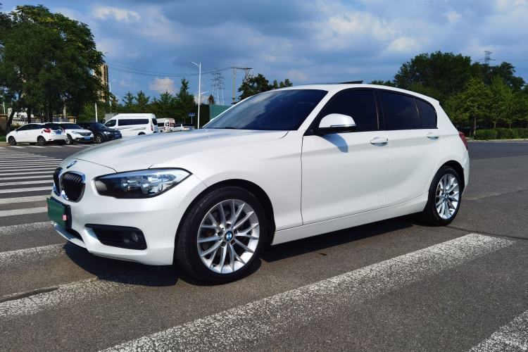 Used BMW 1 Series 2016 120i Leading Model Guazi used car, China used car export, Used car for sale, Used cars, Cheapest cars for sale