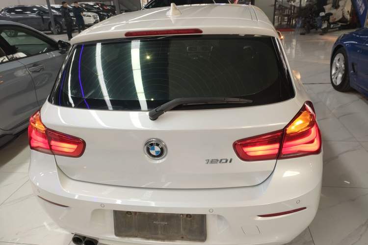Used BMW 1 Series 2016 120i Leading Model Rear