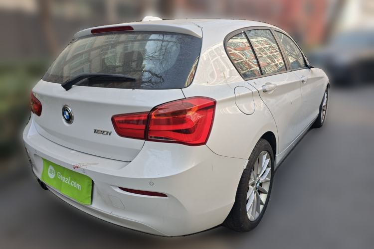 Used BMW 1 Series 2016 120i Leading Model Rear Right 45 Deg