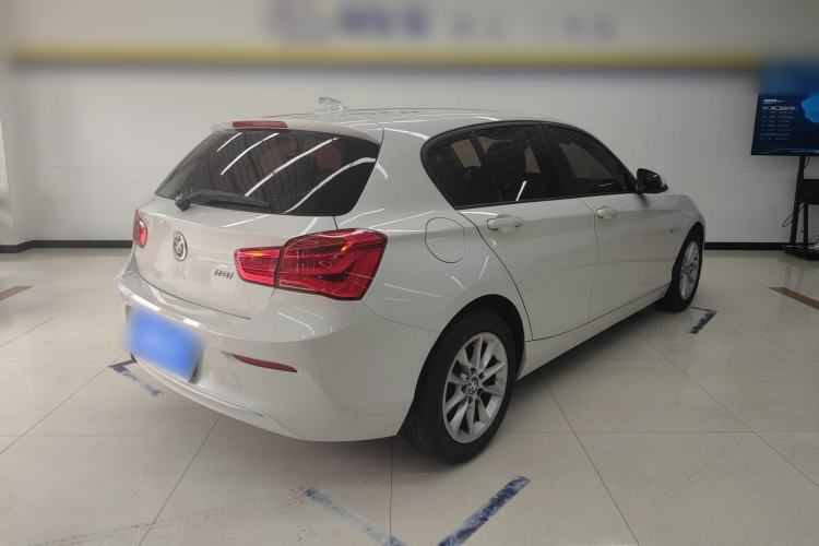Used BMW 1 Series 2016 118i Leading Model Rear Right 45 Deg