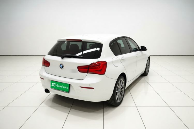 Used BMW 1 Series 2016 120i Leading Model Rear Right 45 Deg