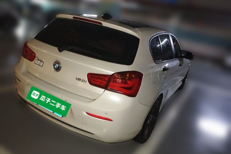 Used BMW 1 Series 2016 120i Leading Model Rear Right 45 Deg