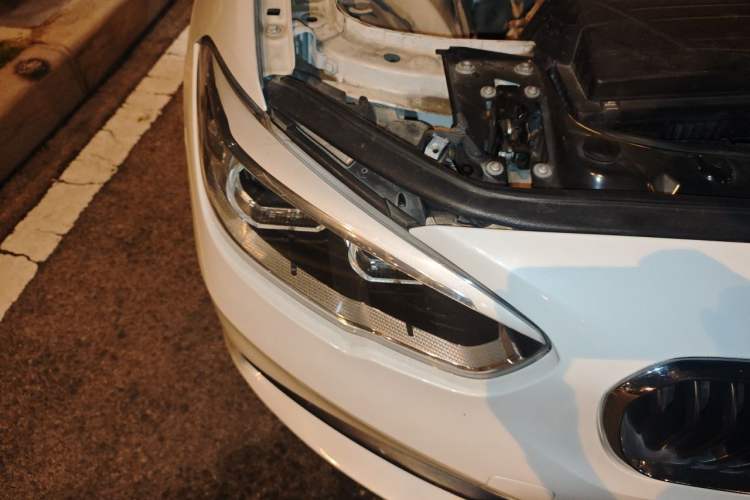Used BMW 1 Series 2016 118i Leading Model Right Front Headlight