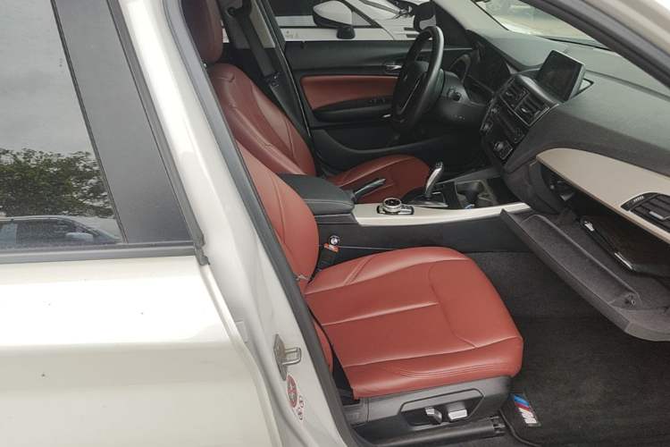 Used BMW 1 Series 2016 120i Leading Model Right Front Seat