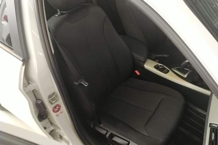 Used BMW 1 Series 2016 118i Leading Model Right Front Seat