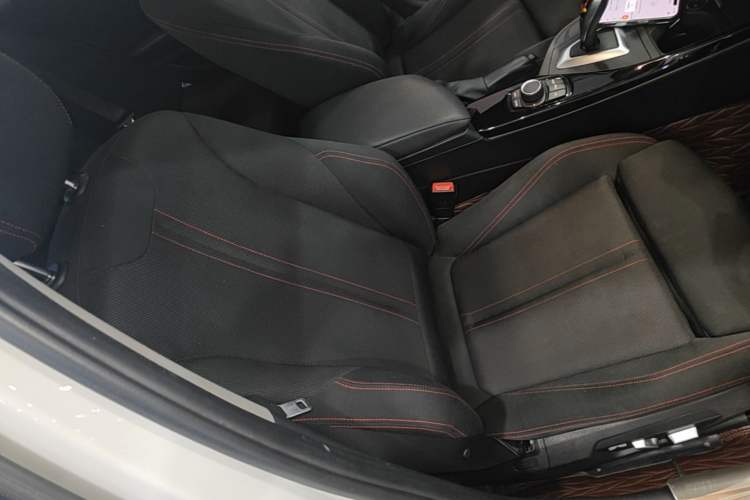 Used BMW 1 Series 2016 120i Sport Design Package Right Front Seat