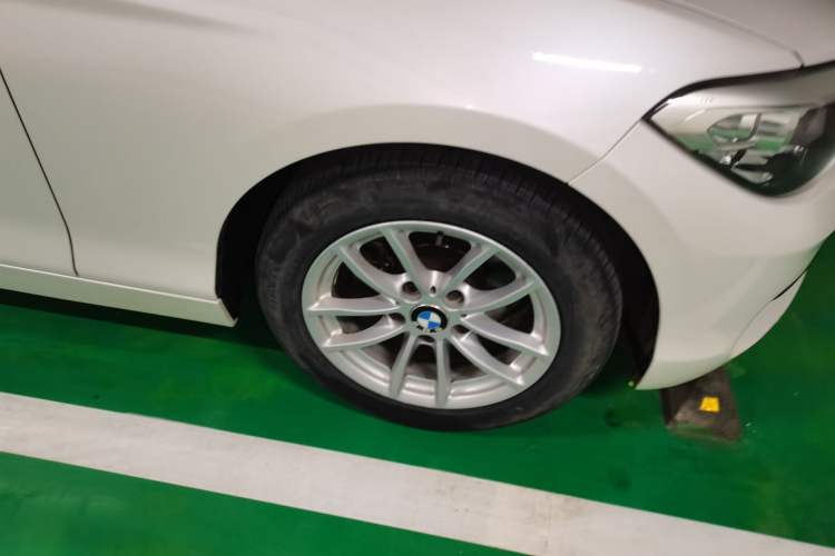 Used BMW 1 Series 2016 118i Leading Model Right Front Wheel Hub