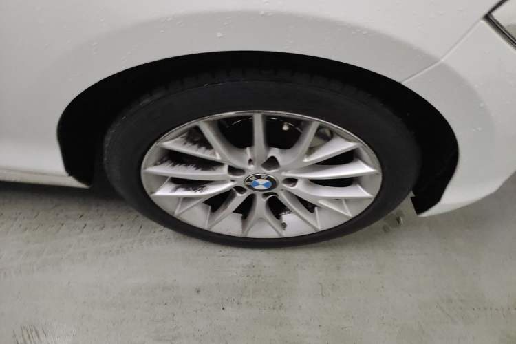 Used BMW 1 Series 2016 120i Leading Model Right Front Wheel Hub