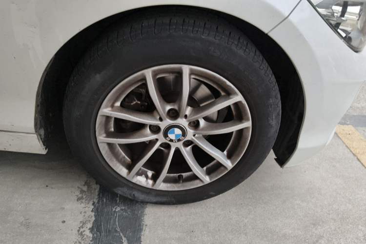 Used BMW 1 Series 2016 118i Leading Model Right Front Wheel Hub