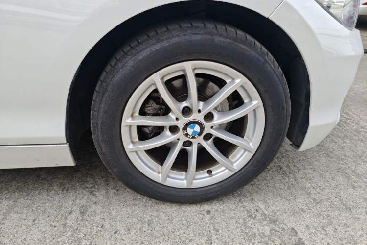 Used BMW 1 Series 2016 118i Leading Model Right Front Wheel Hub