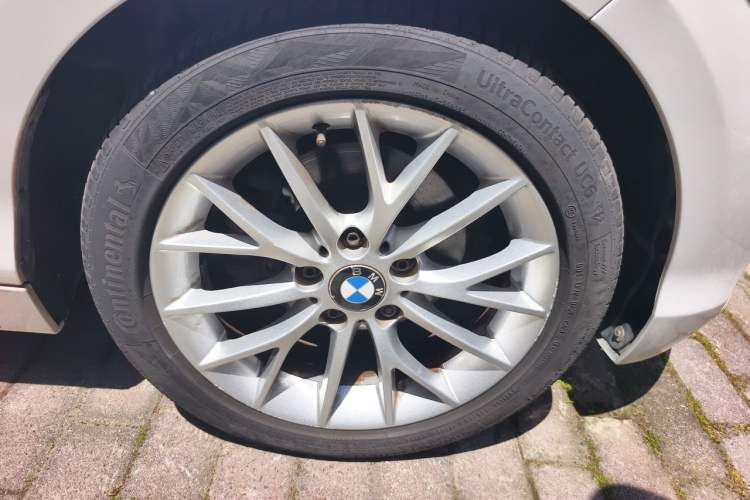 Used BMW 1 Series 2016 120i Leading Model Right Front Wheel Hub