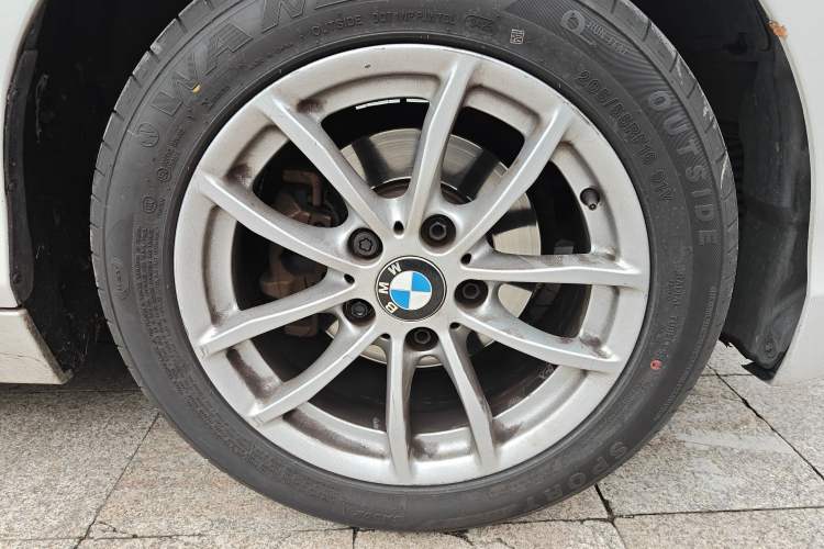 Used BMW 1 Series 2016 118i Leading Model Right Front Wheel Hub
