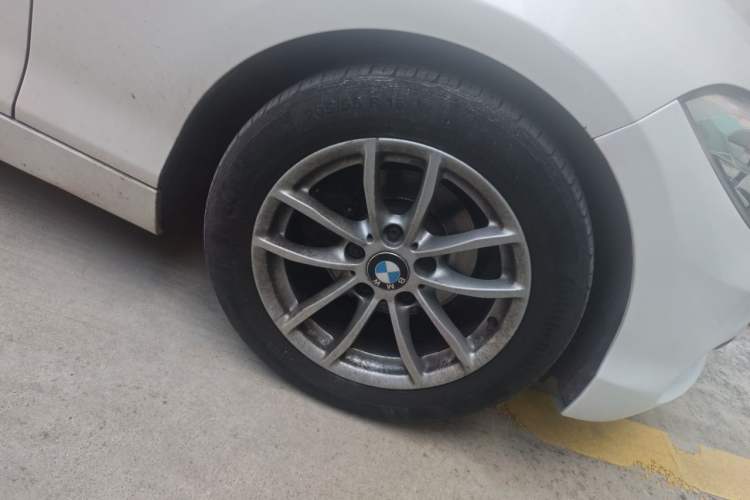 Used BMW 1 Series 2016 118i Leading Model Right Front Wheel Hub