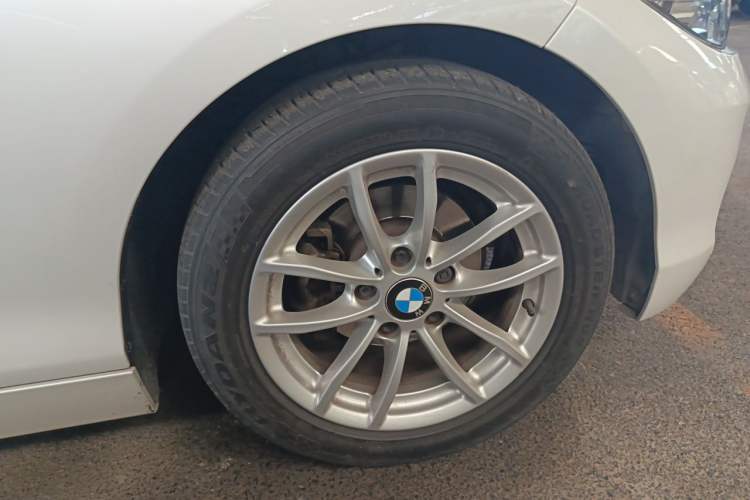 Used BMW 1 Series 2016 118i Leading Model Right Front Wheel Hub