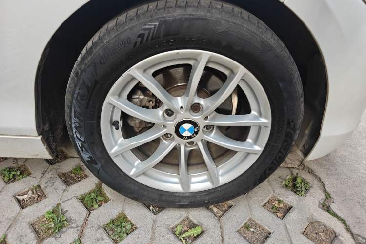 Used BMW 1 Series 2016 118i Leading Model Right Front Wheel Hub