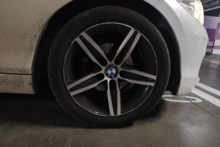 Used BMW 1 Series 2016 118i Leading Model Right Front Wheel Hub