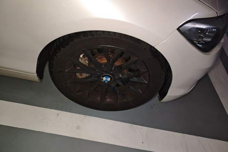 Used BMW 1 Series 2016 120i Leading Model Right Front Wheel Hub