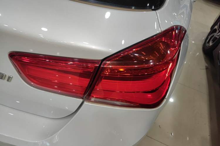 Used BMW 1 Series 2016 118i Leading Model Right Rear Taillight