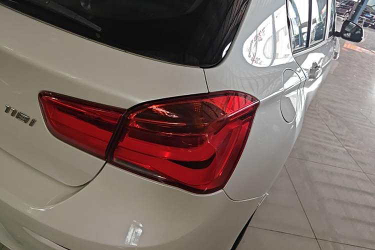 Used BMW 1 Series 2016 118i Leading Model Right Rear Taillight