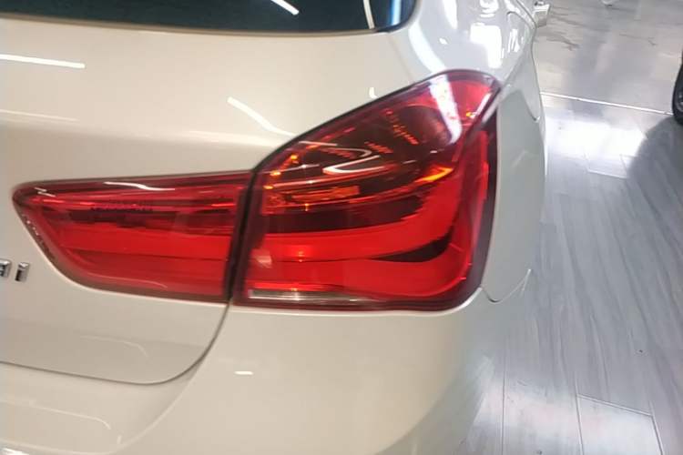 Used BMW 1 Series 2016 118i Leading Model Right Rear Taillight
