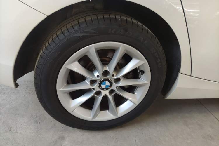 Used BMW 1 Series 2016 118i Urban Design Package Right Rear Wheel Hub