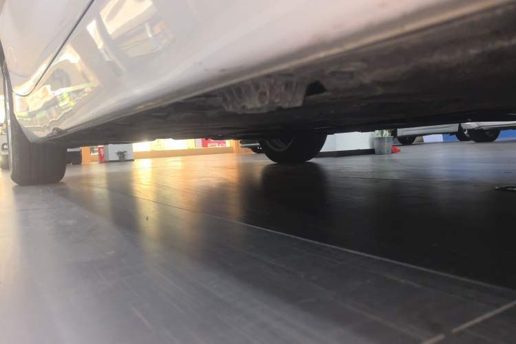 Used BMW 1 Series 2016 118i Leading Model Right Side Sill