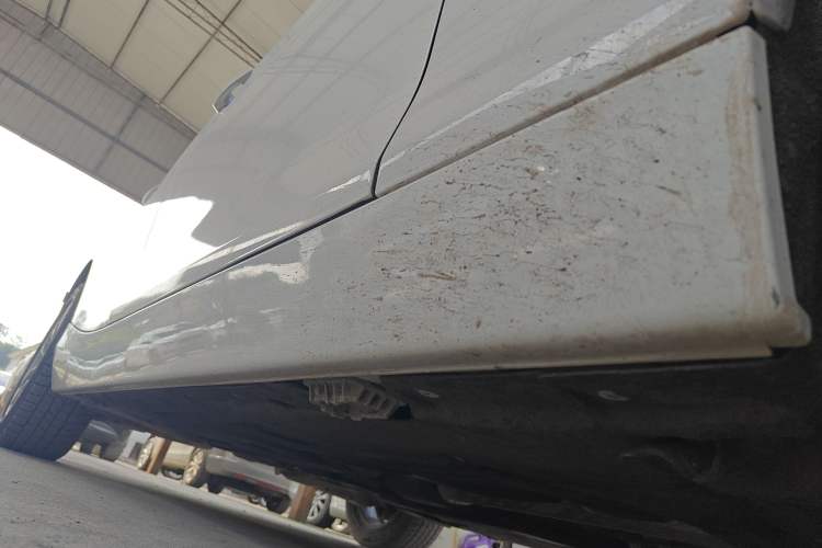 Used BMW 1 Series 2016 118i Leading Model Right Side Sill