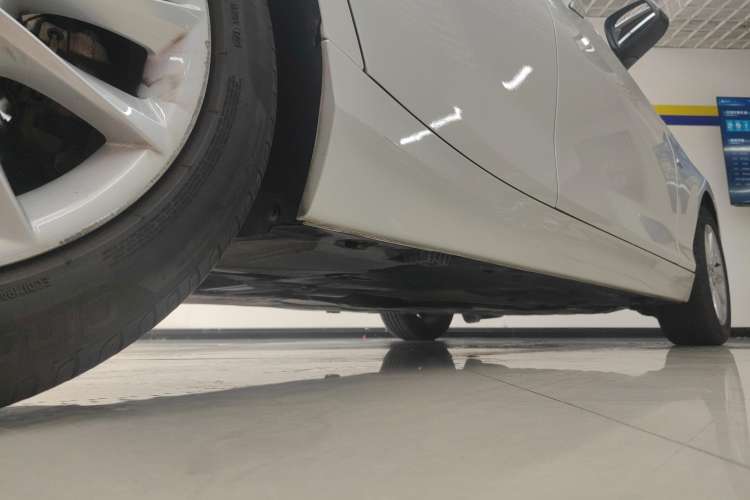 Used BMW 1 Series 2016 118i Leading Model Right Side Sill