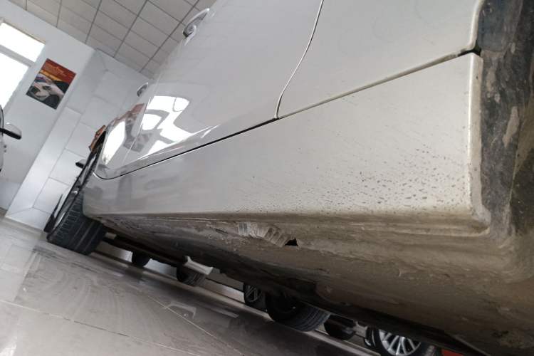 Used BMW 1 Series 2016 120i Leading Model Right Side Sill