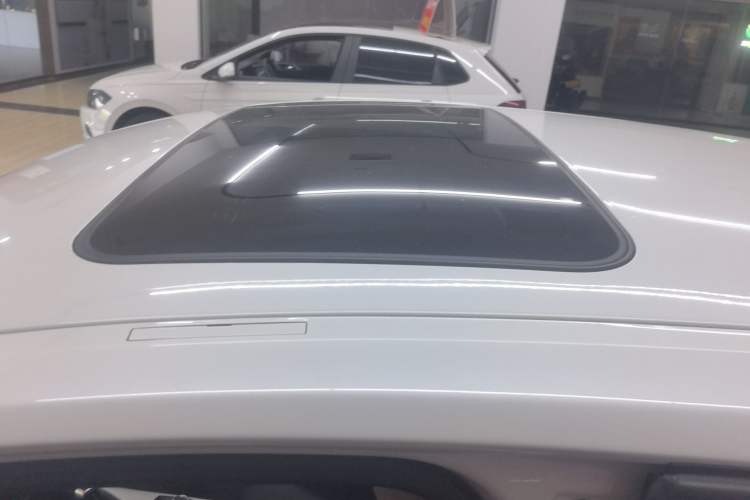 Used BMW 1 Series 2016 118i Leading Model Roof