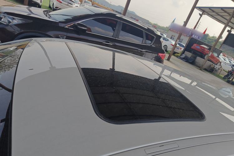 Used BMW 1 Series 2016 118i Leading Model Roof
