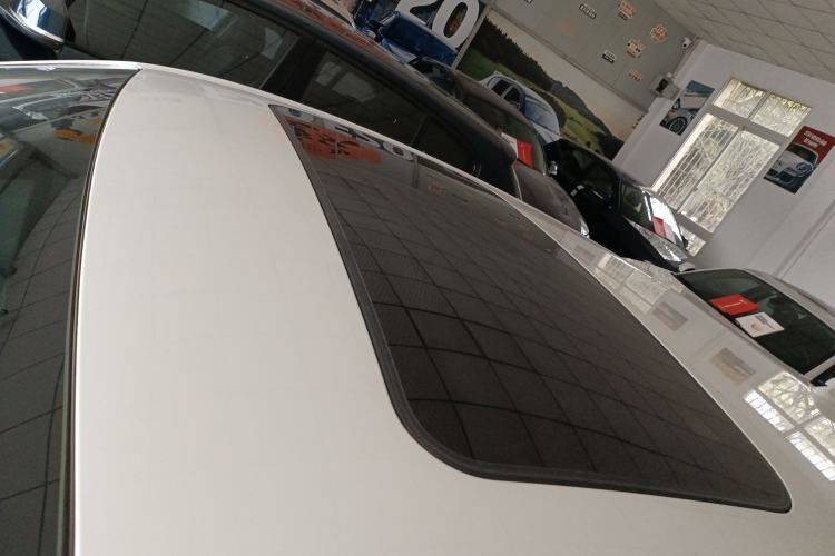 Used BMW 1 Series 2016 120i Leading Model Roof