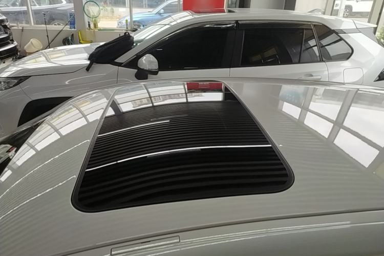 Used BMW 1 Series 2016 118i Leading Model Roof