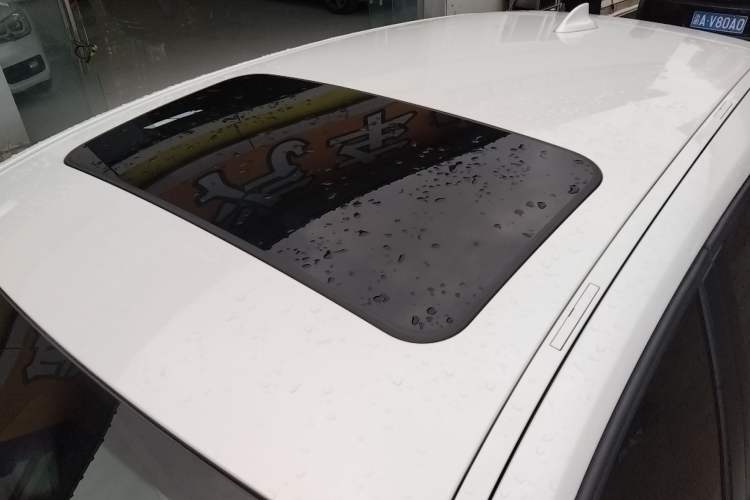 Used BMW 1 Series 2016 118i Leading Model Roof