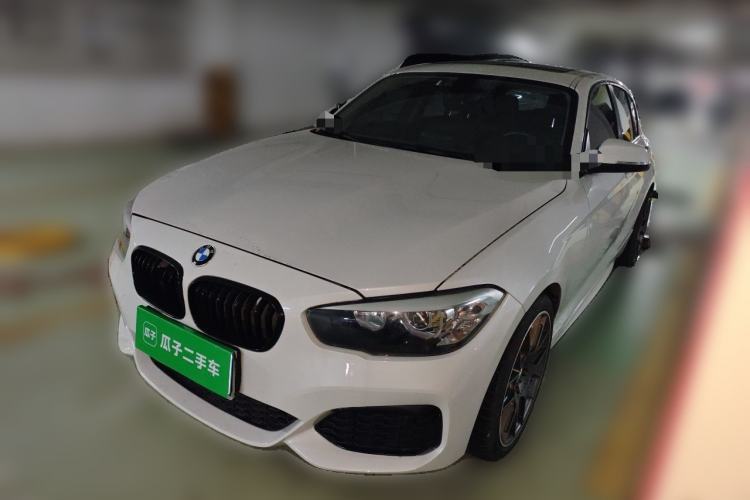 Used BMW 1 Series 2016 120i Leading Model Guazi used car, China used car export, Used car for sale, Used cars, Cheapest cars for sale