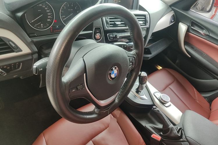 Used BMW 1 Series 2016 120i Leading Model Steering Wheel