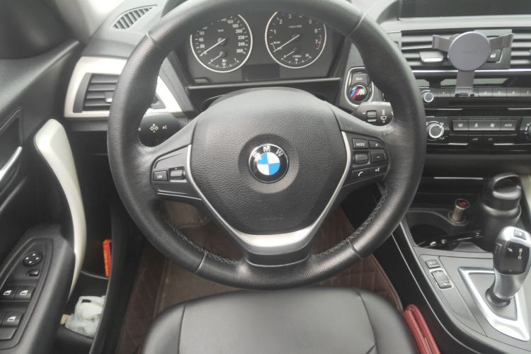 Used BMW 1 Series 2016 118i Leading Model Steering Wheel