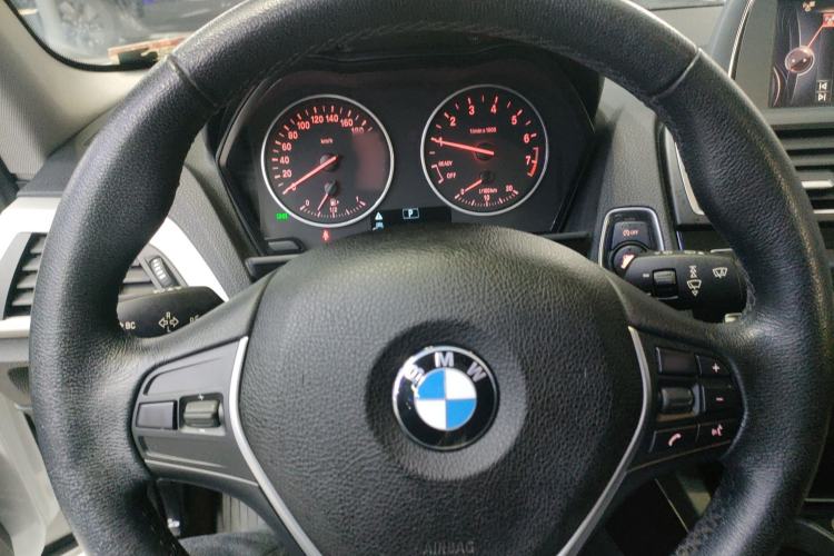 Used BMW 1 Series 2016 120i Leading Model Steering Wheel