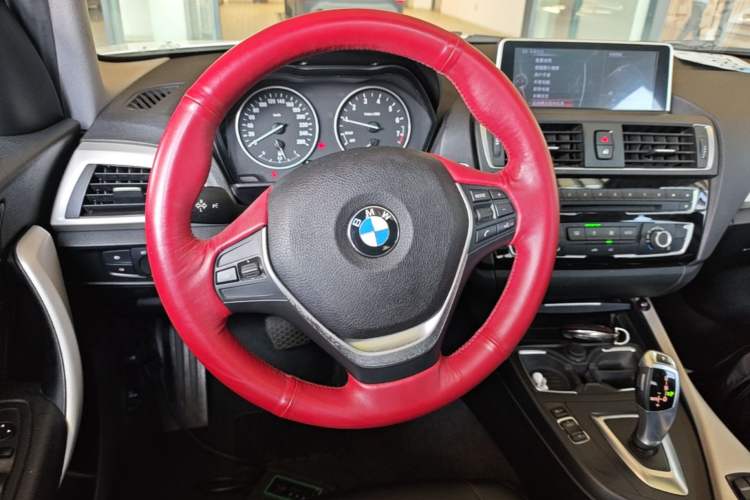 Used BMW 1 Series 2016 118i Leading Model Steering Wheel